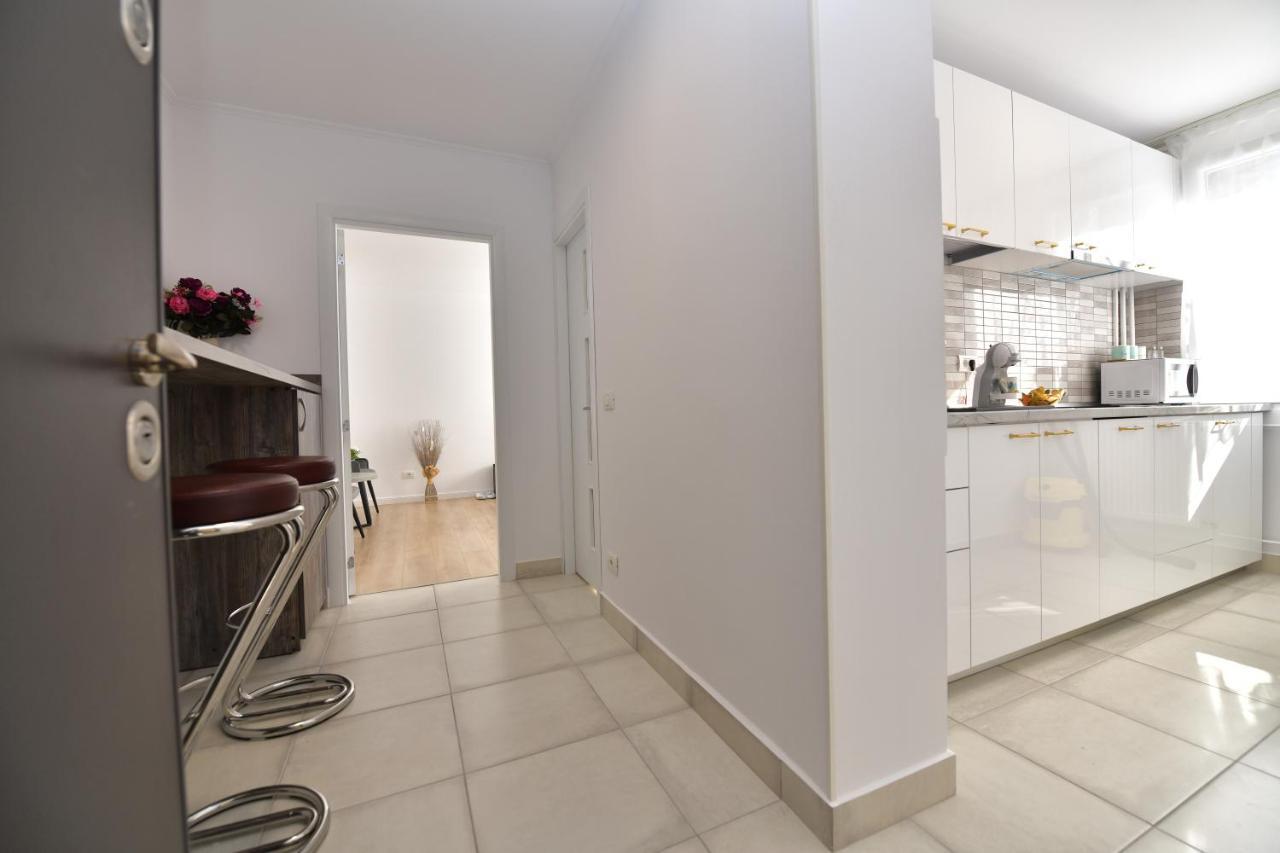 Luxury Studio / M Romancierilor 布加勒斯特 外观 照片